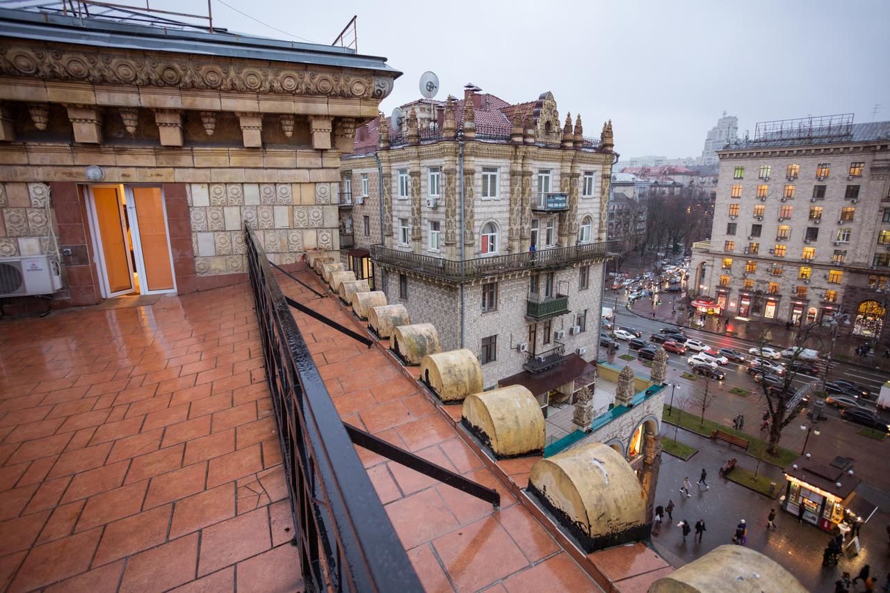 Апарт-отели 911 Apartments Khreshchatyk Киев-27