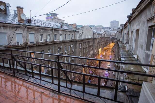 Апарт-отели 911 Apartments Khreshchatyk Киев-16